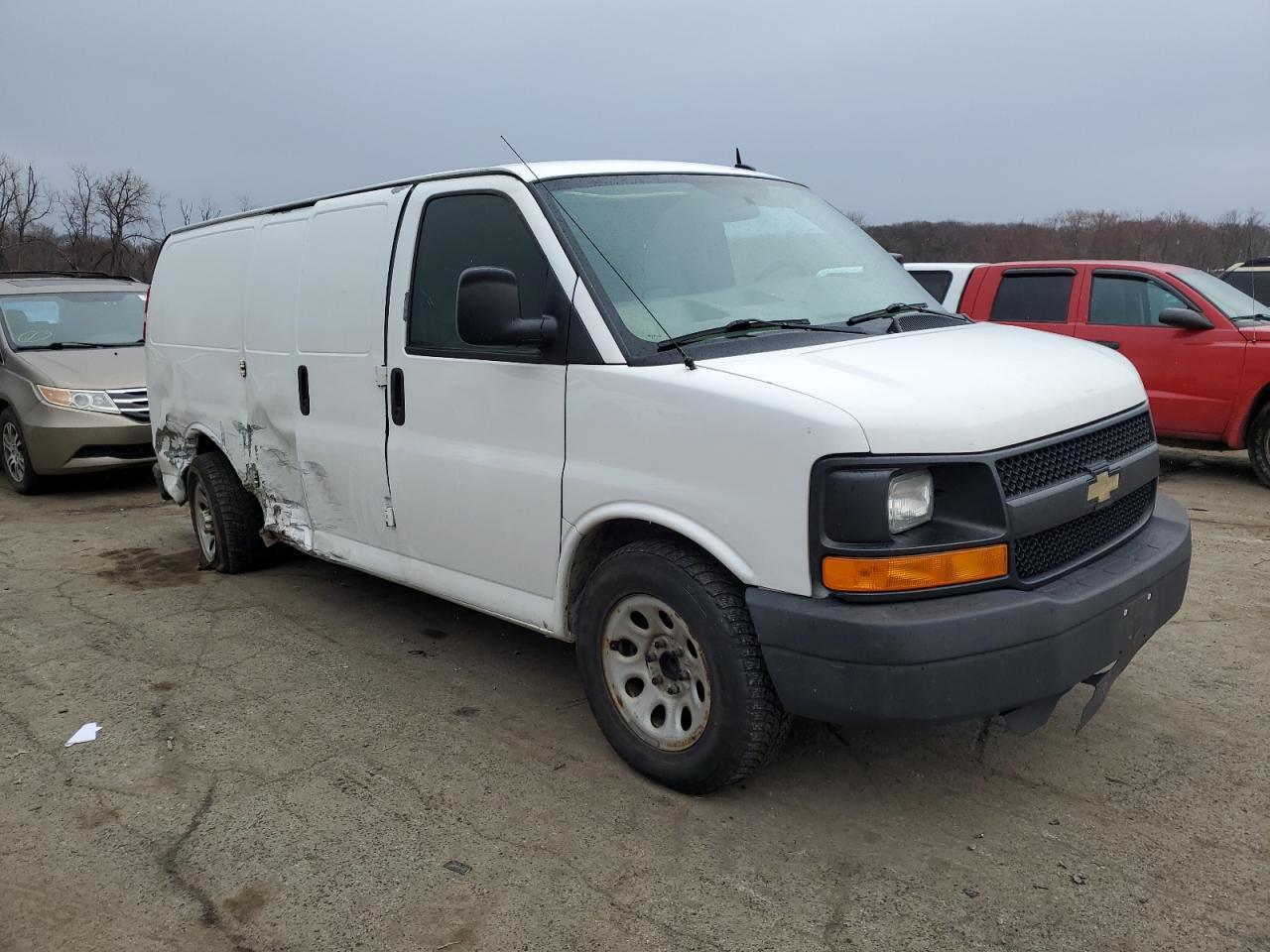 1GCSGAFX5E1180589 2014 Chevrolet Express G1500