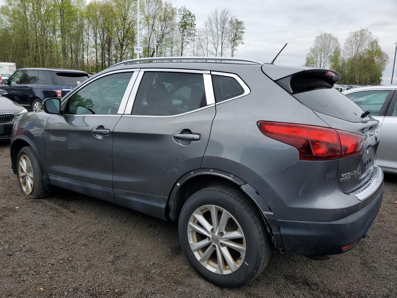 2017 Nissan Rogue Sport S vin: JN1BJ1CR8HW142565