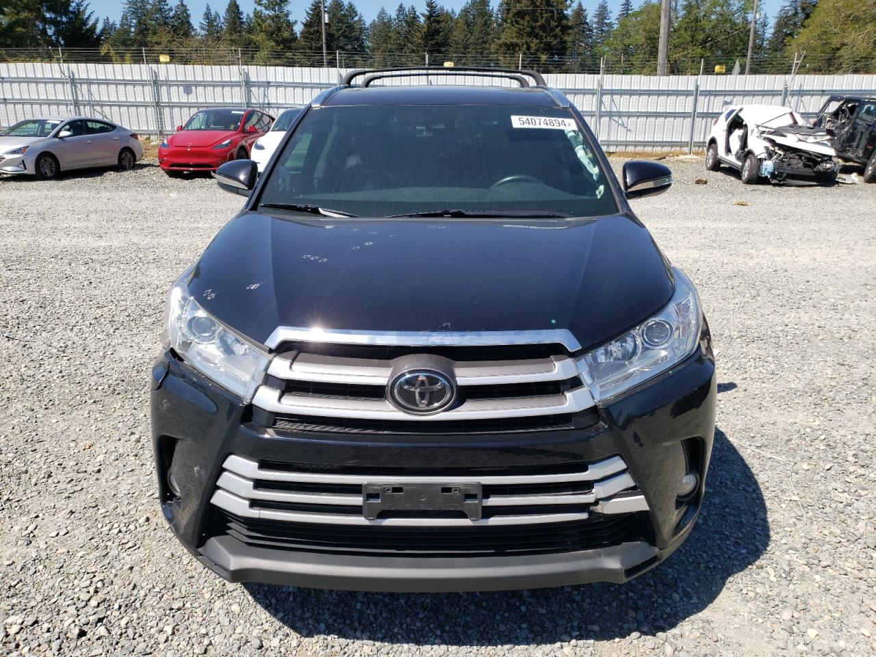 5TDJZRFHXJS562031 2018 Toyota Highlander Se