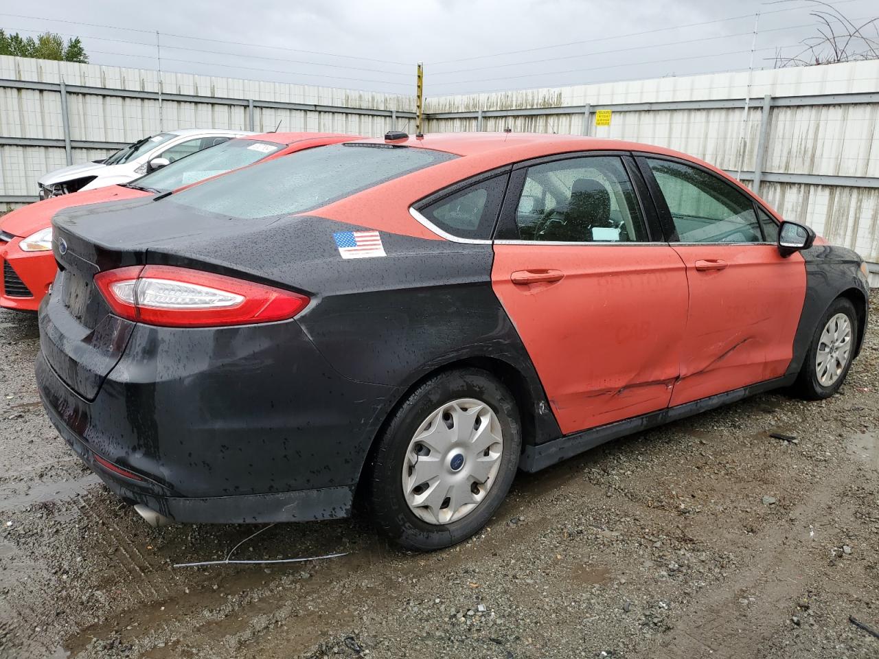 2013 Ford Fusion S vin: 3FA6P0G74DR194732