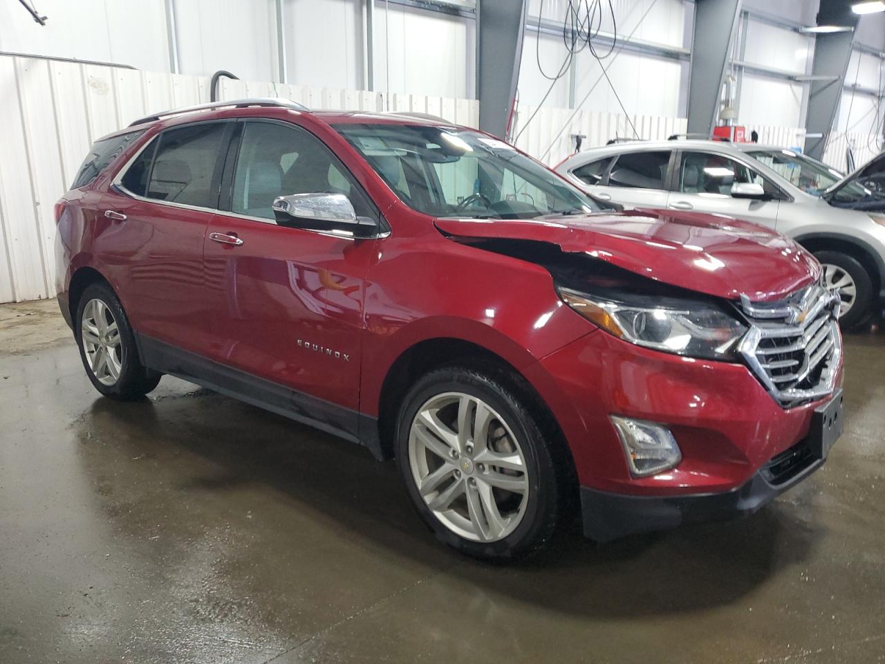 3GNAXWEX2JS549743 2018 Chevrolet Equinox Premier