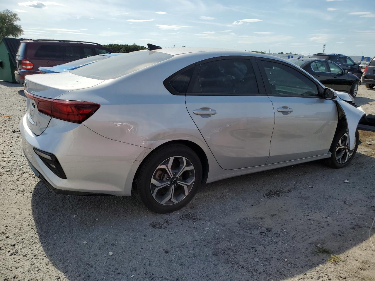 3KPF24AD5ME326807 2021 Kia Forte Fe