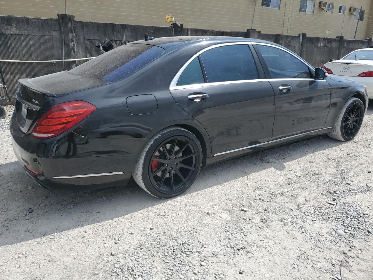 2014 Mercedes-Benz S 550 4Matic vin: WDDUG8FB3EA026586