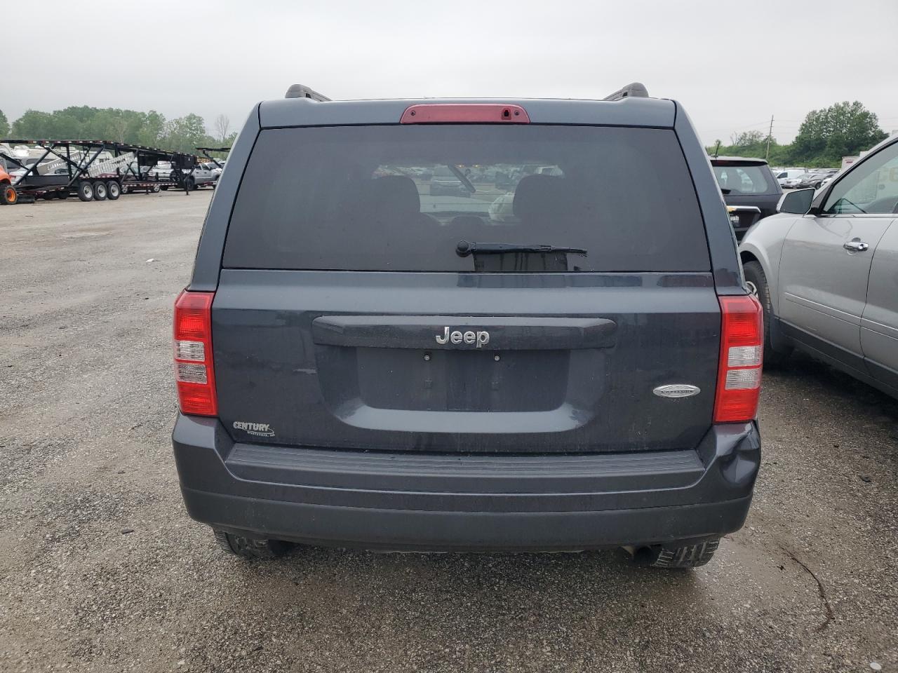 2014 Jeep Patriot Latitude vin: 1C4NJPFB3ED722230