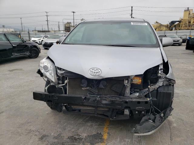 2017 Toyota Sienna Xle VIN: 5TDYZ3DC2HS874373 Lot: 55685094