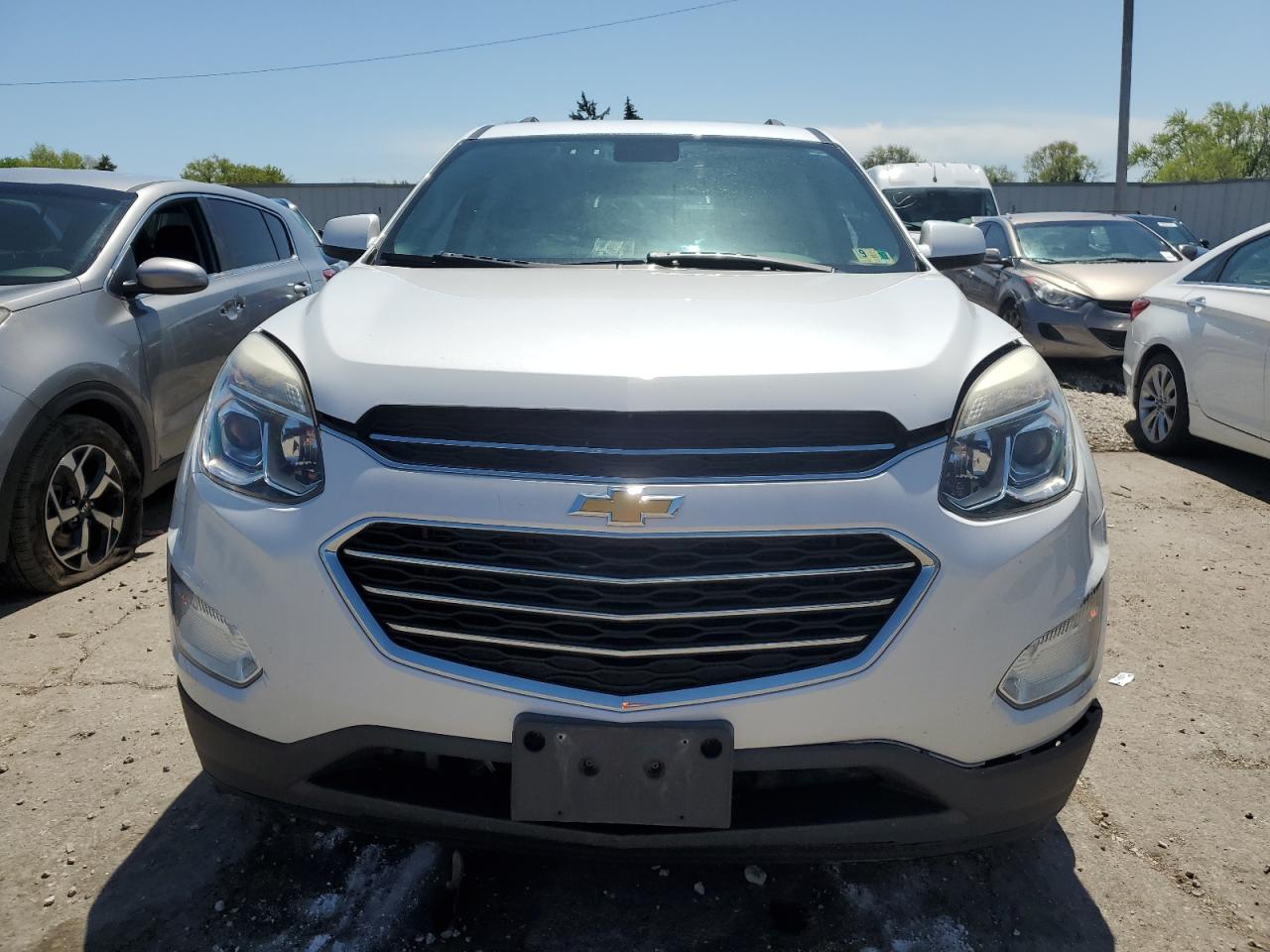 2GNALCEK0H6102318 2017 Chevrolet Equinox Lt