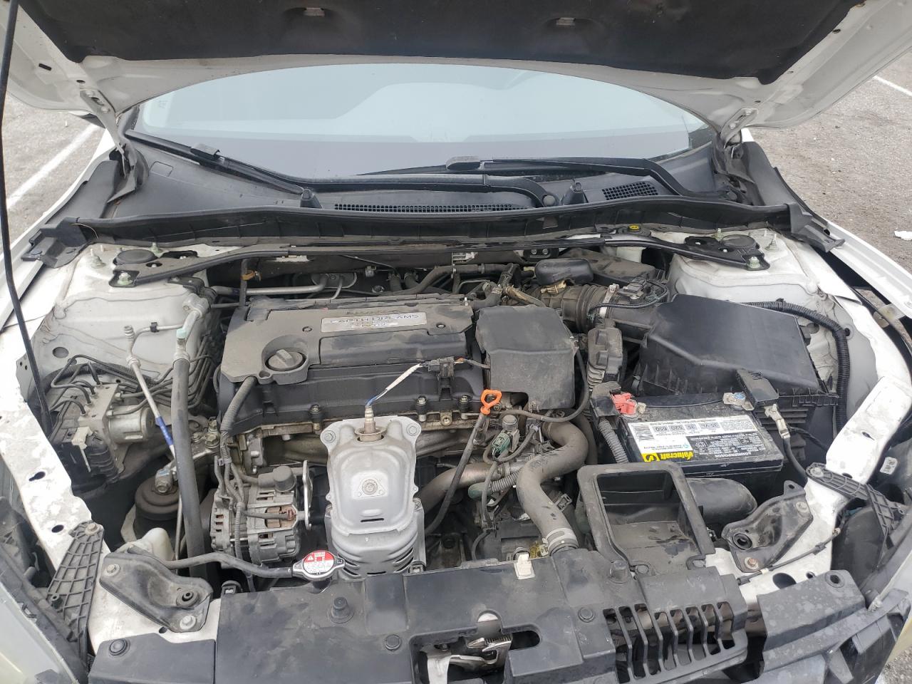 1HGCR2F54FA252047 2015 Honda Accord Sport