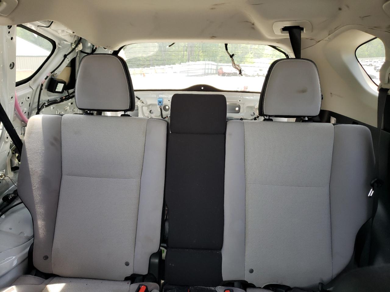 JTMWFREVXHD093857 2017 Toyota Rav4 Xle