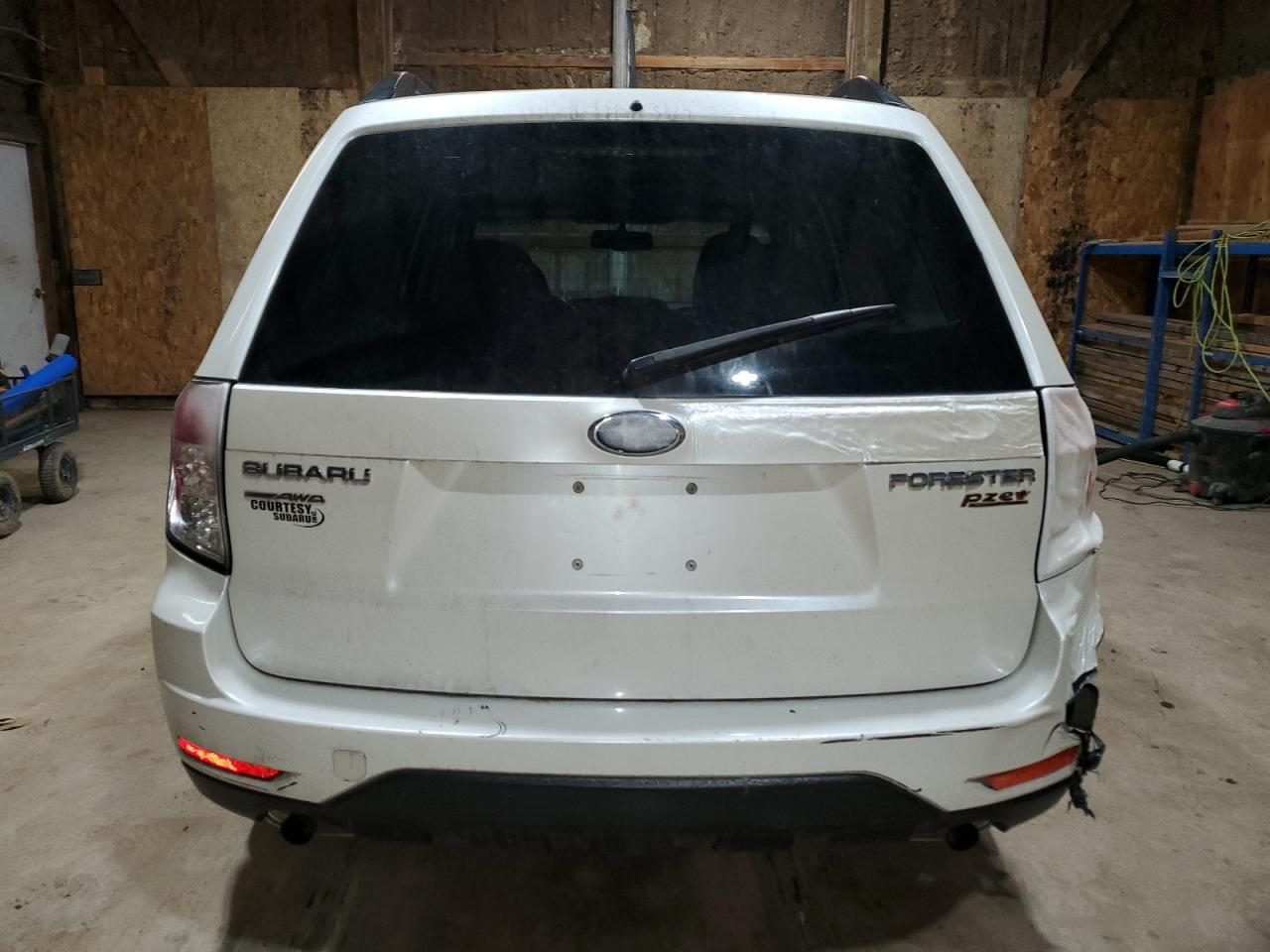 JF2SHADC2BH764076 2011 Subaru Forester 2.5X Premium