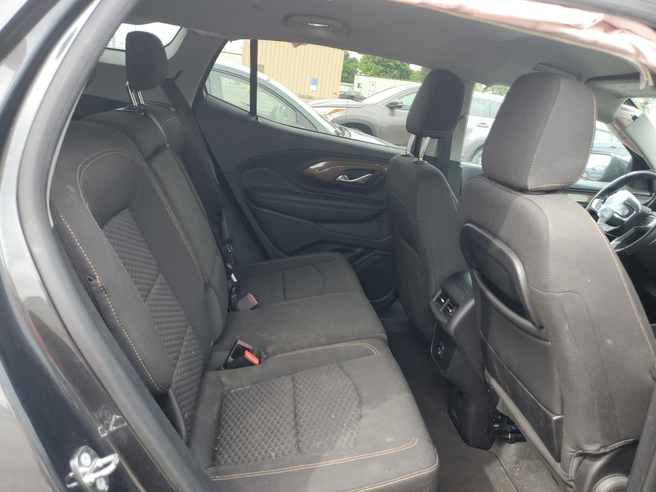 3GKALMEX8JL136877 2018 GMC Terrain Sle