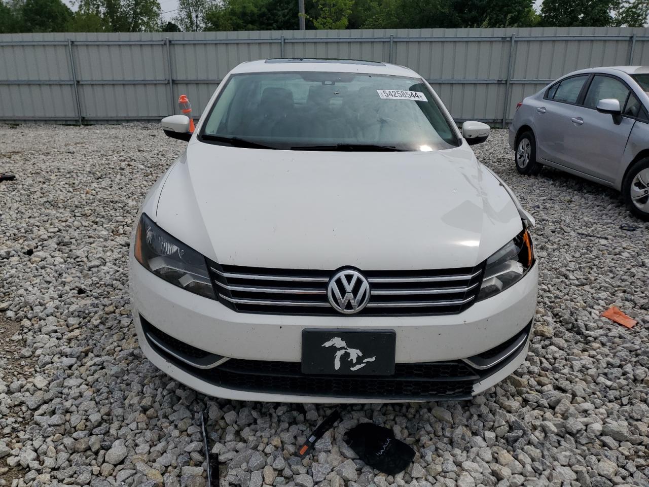 1VWBP7A36DC108548 2013 Volkswagen Passat Se