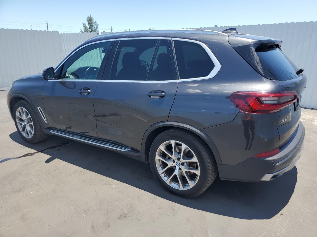 5UXCR6C08P9P57105 2023 BMW X5 xDrive40I