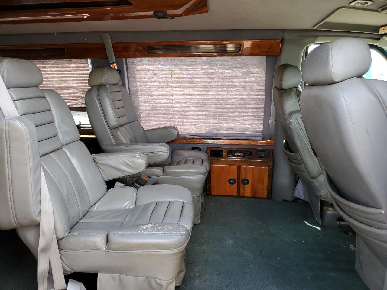 1GBFG15R4X1025088 1999 Chevrolet Express G1500