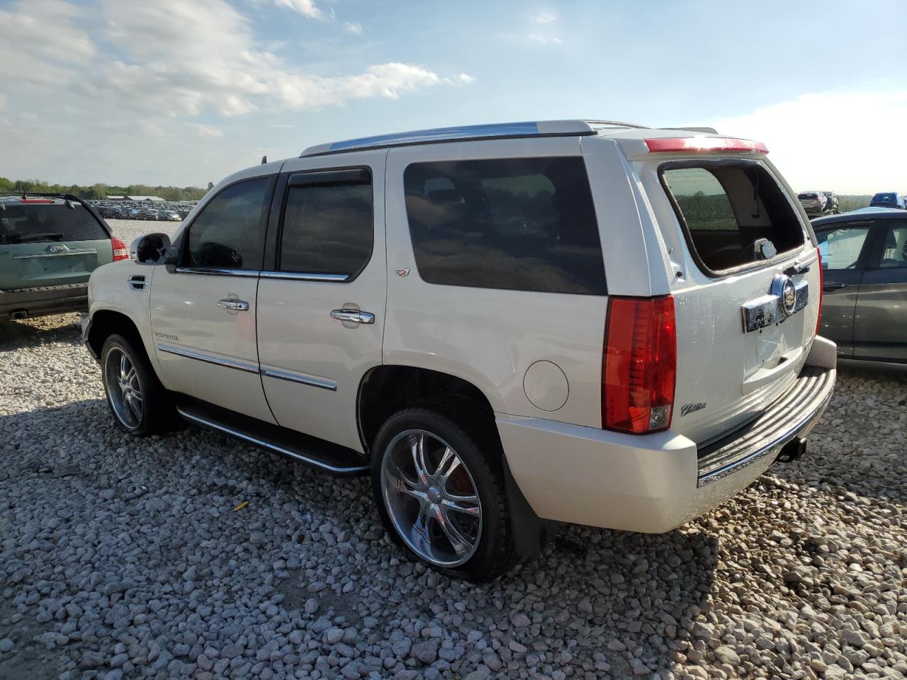 1GYUKBEF7AR111009 2010 Cadillac Escalade Luxury