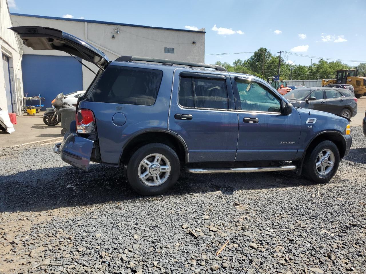 1FMZU73E75ZA03777 2005 Ford Explorer Xlt