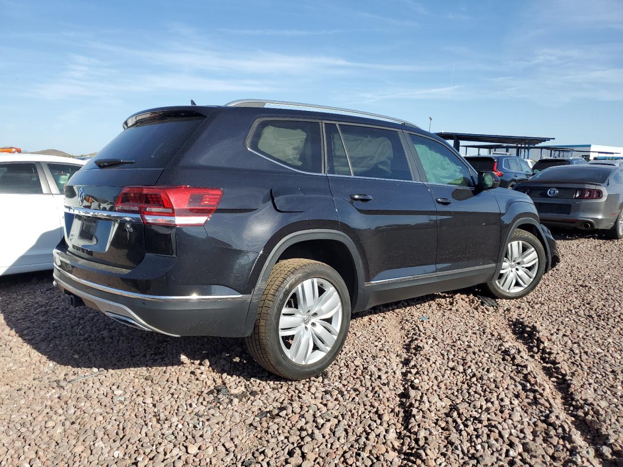 1V2ER2CA8KC595367 2019 Volkswagen Atlas Sel