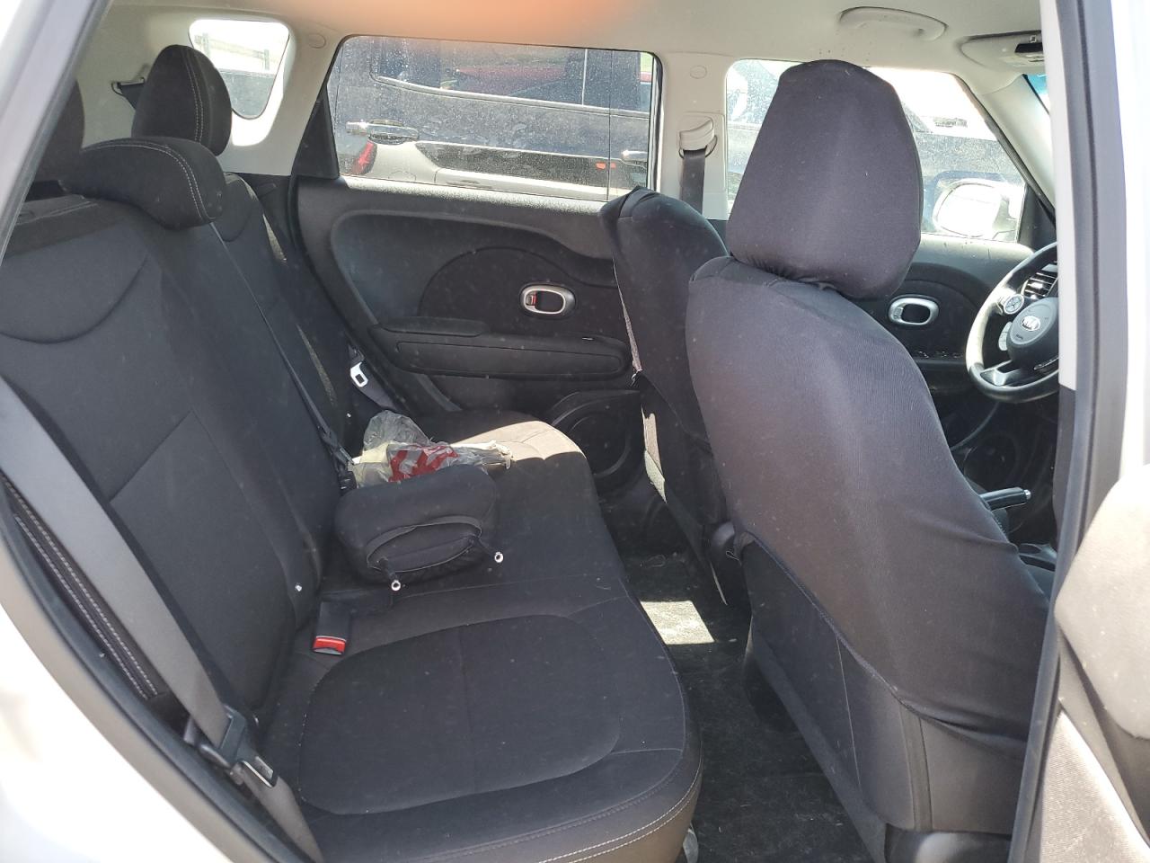 KNDJN2A24J7534225 2018 Kia Soul