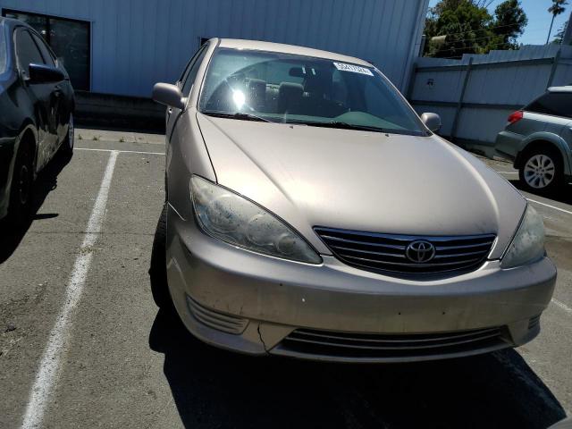 2005 Toyota Camry Le VIN: 4T1BF30KX5U598619 Lot: 55417524