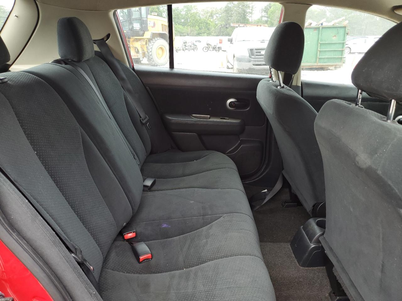 3N1BC1CP8BL392748 2011 Nissan Versa S