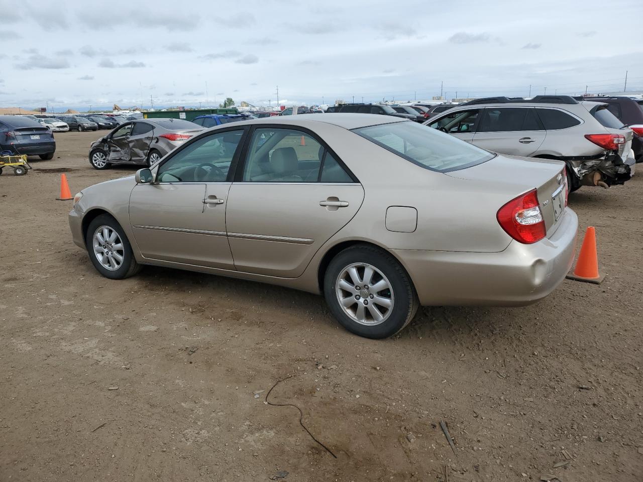 JTDBF32K130106369 2003 Toyota Camry Le