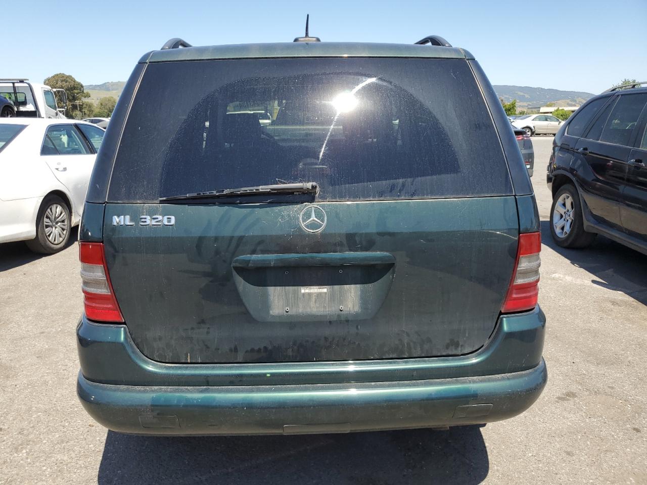 4JGAB54E51A288963 2001 Mercedes-Benz Ml 320