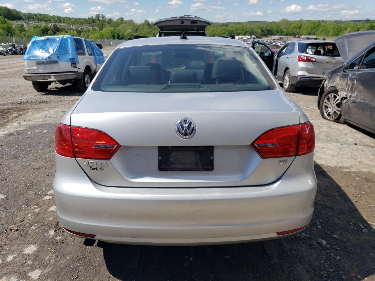 3VWB17AJ9EM385193 2014 Volkswagen Jetta Se