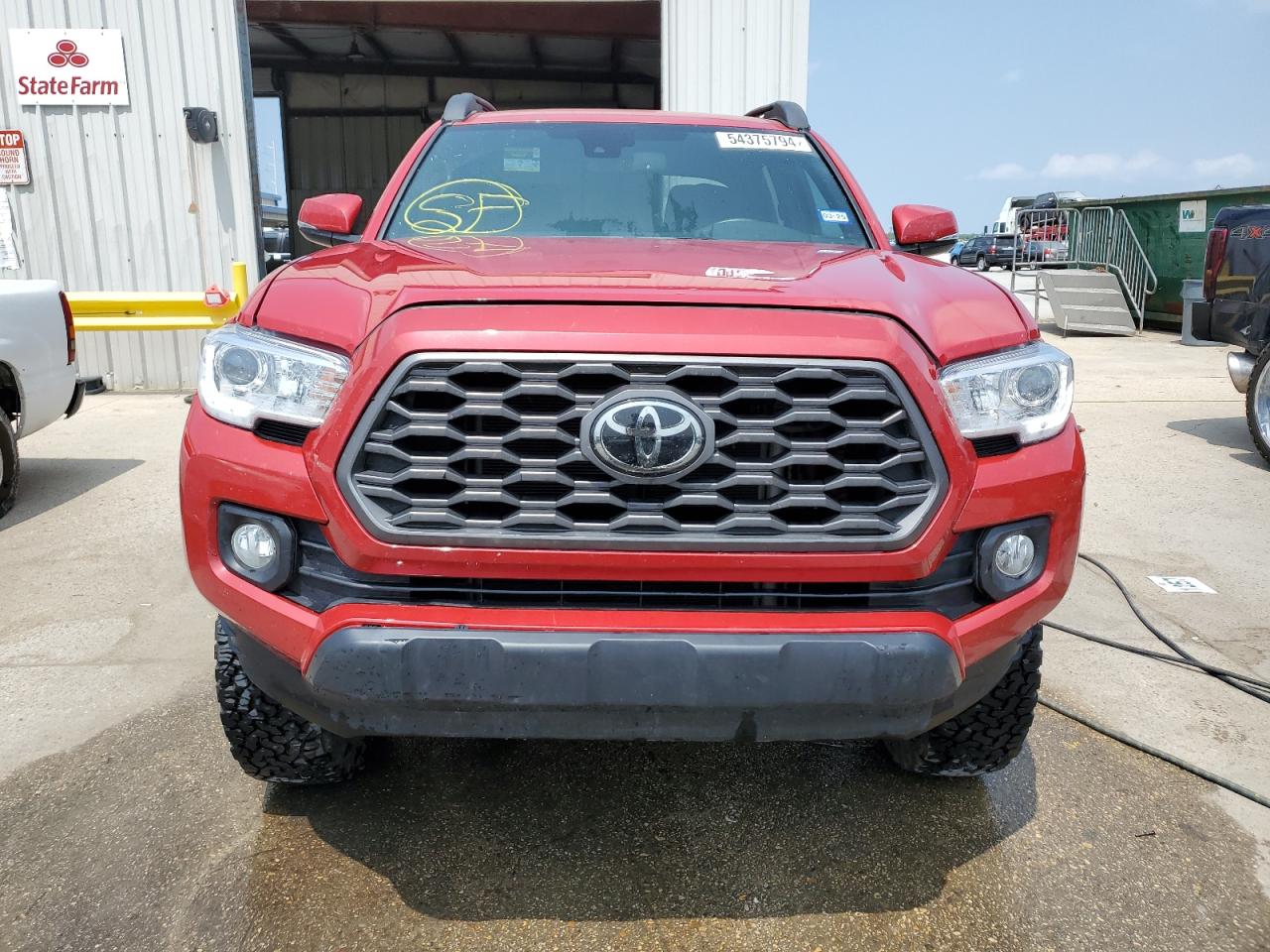 2022 Toyota Tacoma Double Cab vin: 3TMAZ5CN0NM183466