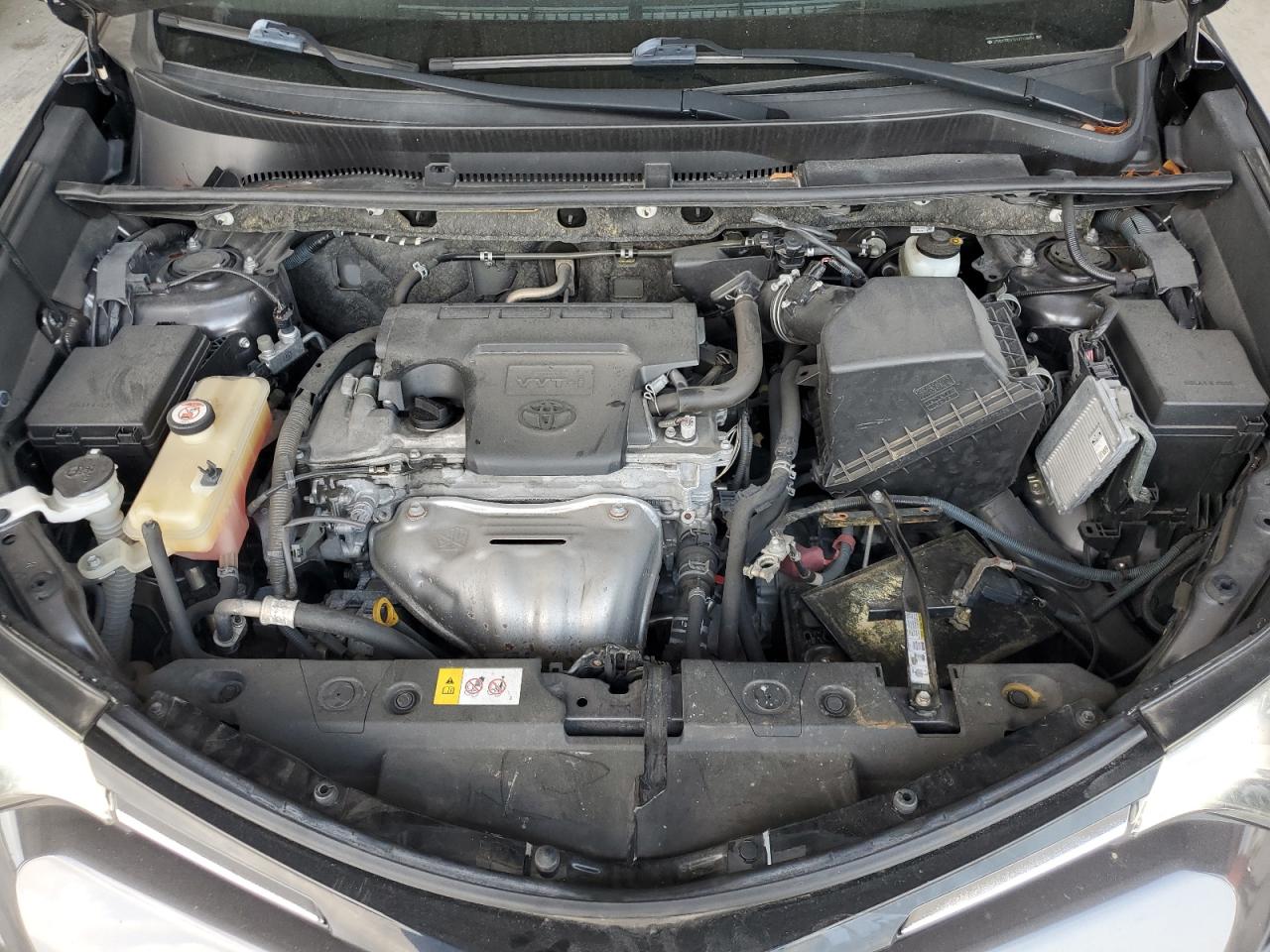 JTMZFREV1HJ710934 2017 Toyota Rav4 Le