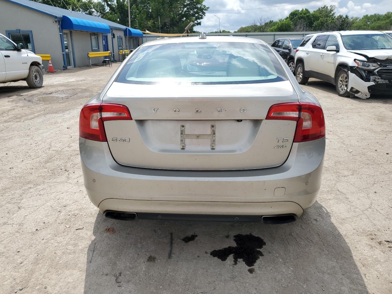 YV1612TM8F1342214 2015 Volvo S60 Platinum