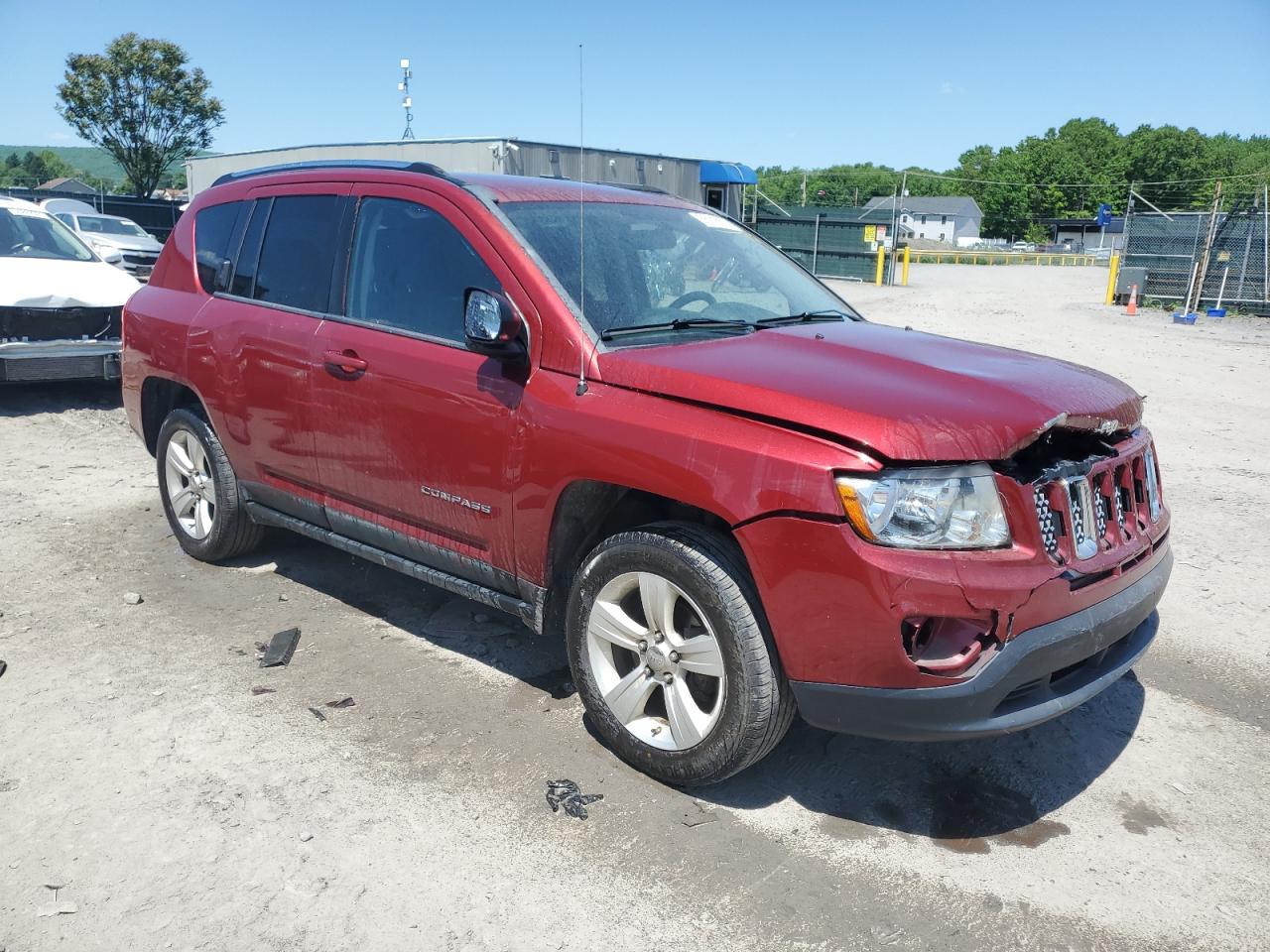 1J4NF1FB2BD188612 2011 Jeep Compass Sport