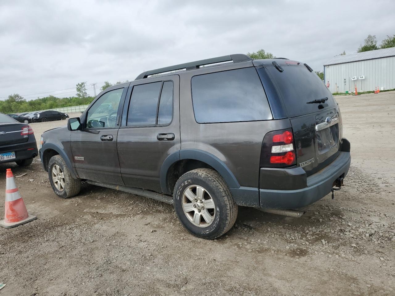 1FMEU73E77UB07751 2007 Ford Explorer Xlt