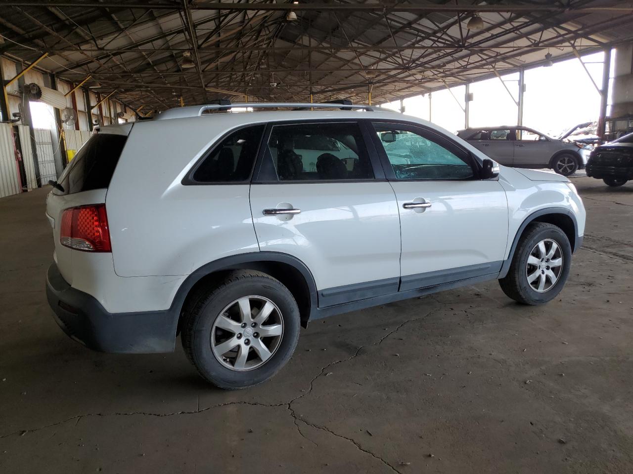 5XYKT4A15BG177610 2011 Kia Sorento Base