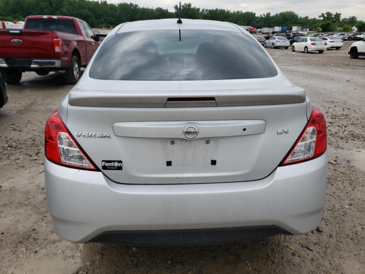 3N1CN7AP6JL869941 2018 Nissan Versa S