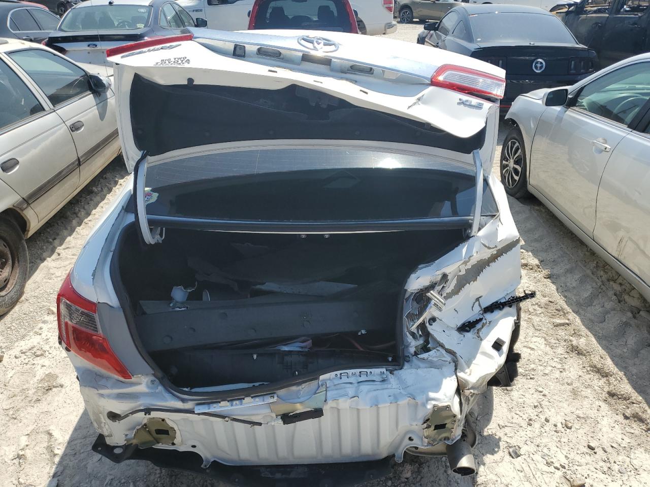 4T4BF1FK0ER434751 2014 Toyota Camry L 4T4BF1FK0ER434751 2014 Toyota Camry L