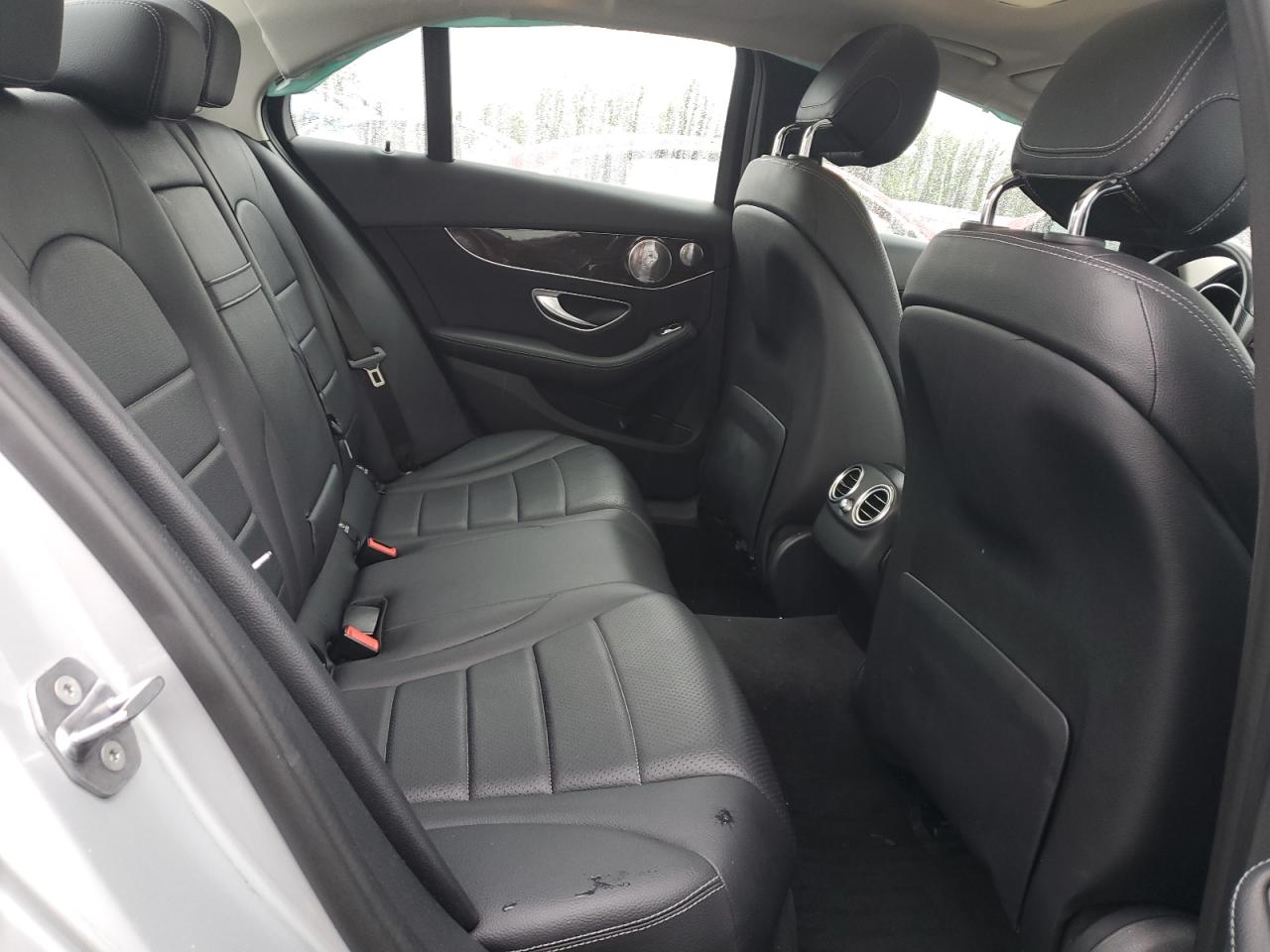 WDDWF4KB5JR327625 2018 Mercedes-Benz C 300 4Matic