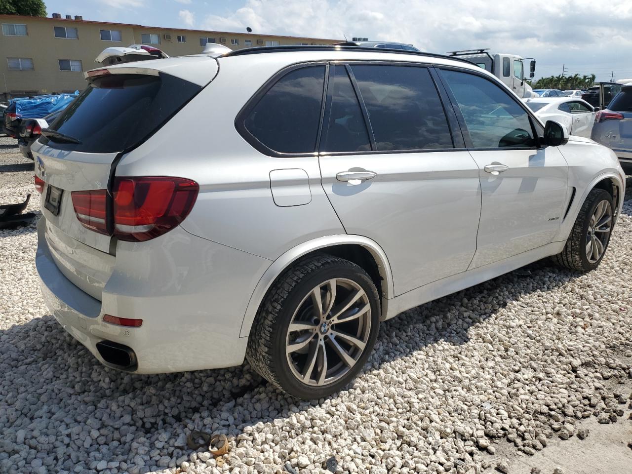 5UXKR6C58G0J80927 2016 BMW X5 xDrive50I