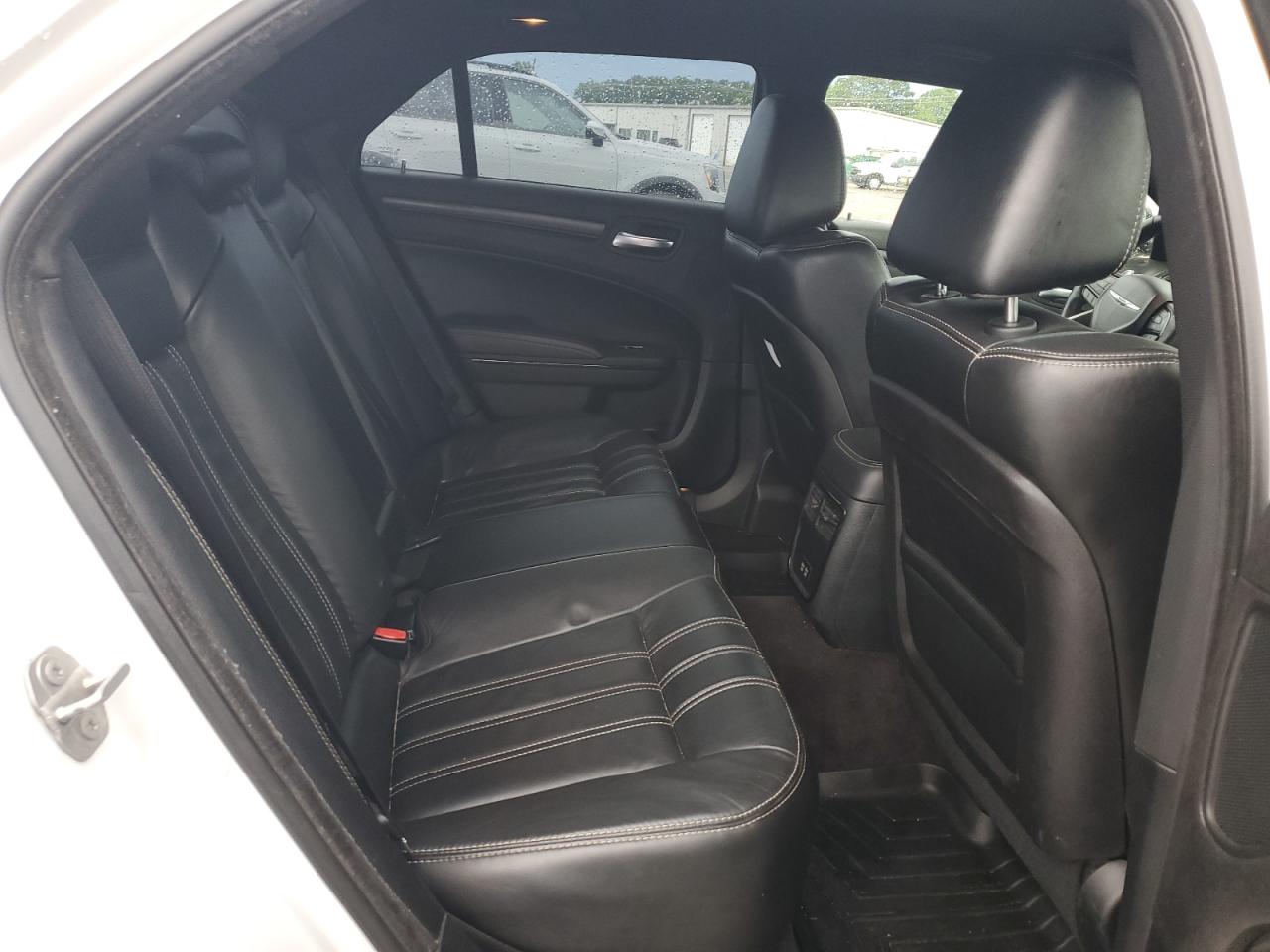 2C3CCABTXGH244069 2016 Chrysler 300 S