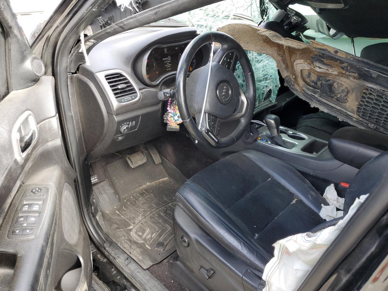 1C4RJFAG1JC314338 2018 Jeep Grand Cherokee Laredo