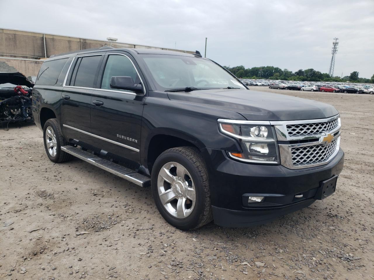 1GNSKHKC0KR152150 2019 Chevrolet Suburban K1500 Lt