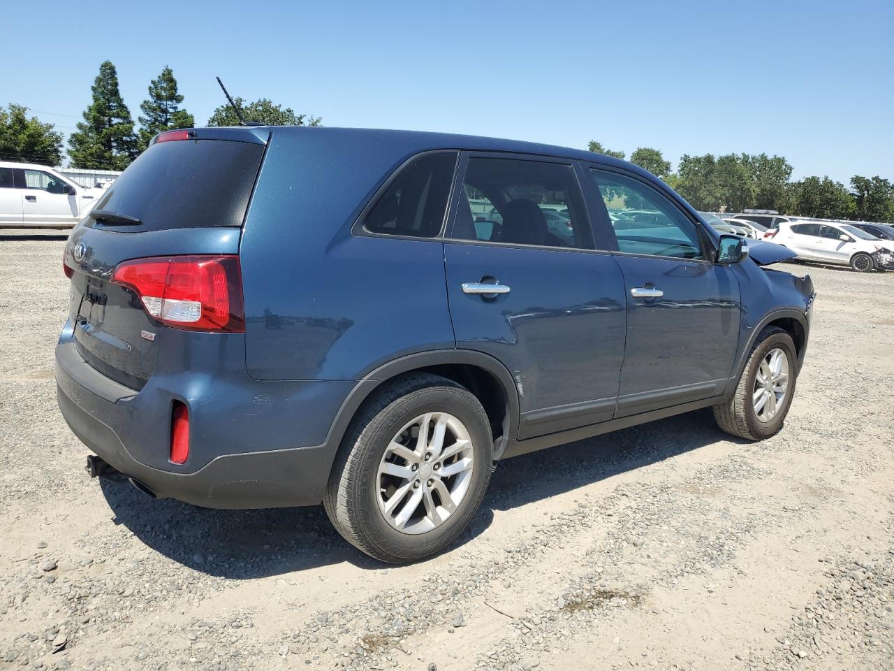 5XYKT3A63FG598396 2015 Kia Sorento Lx