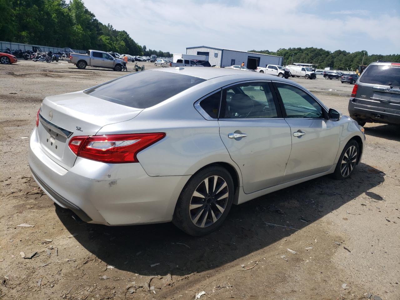VIN: 1N4AL3AP2HC152418 2017 NISSAN ALTIMA