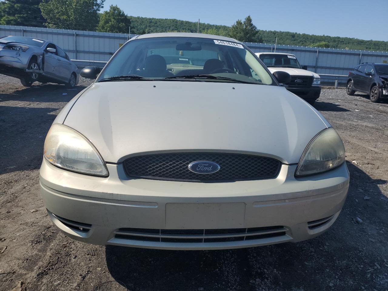 1FAFP53UX5A290871 2005 Ford Taurus Se