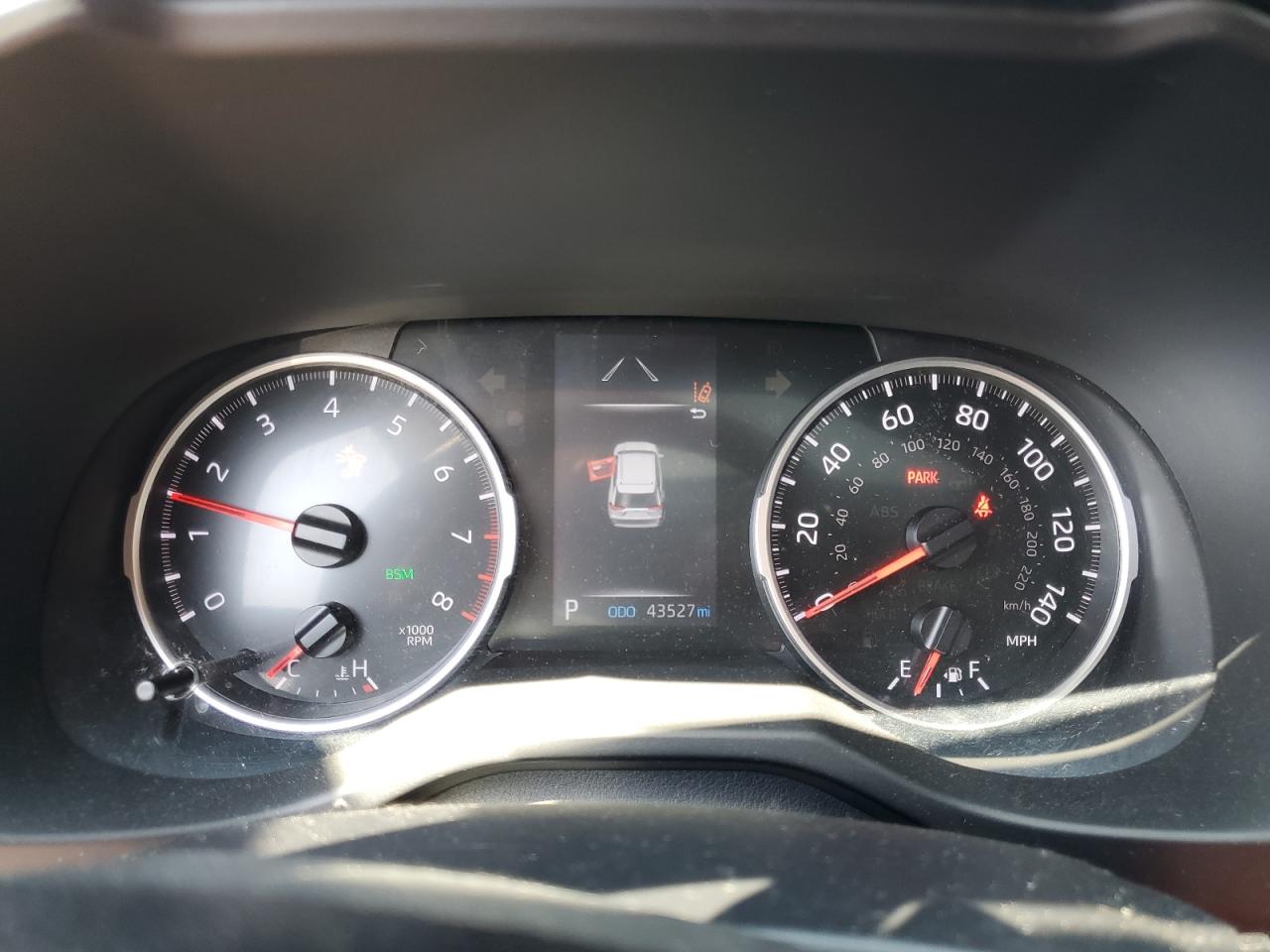 2T3P1RFV3MC167149 2021 Toyota Rav4 Xle