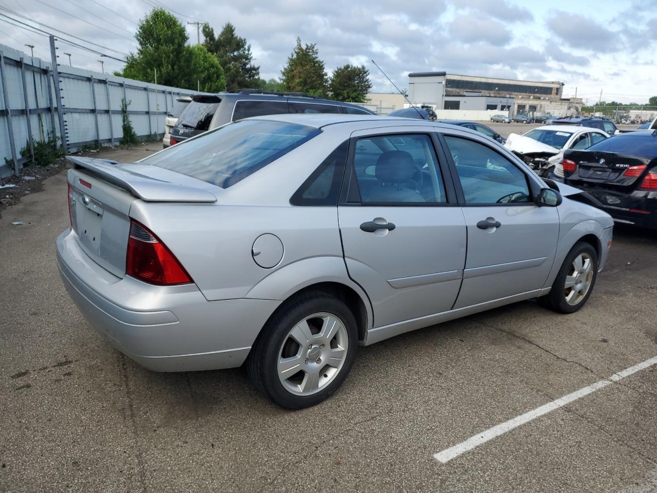 1FAHP34N57W329666 2007 Ford Focus Zx4