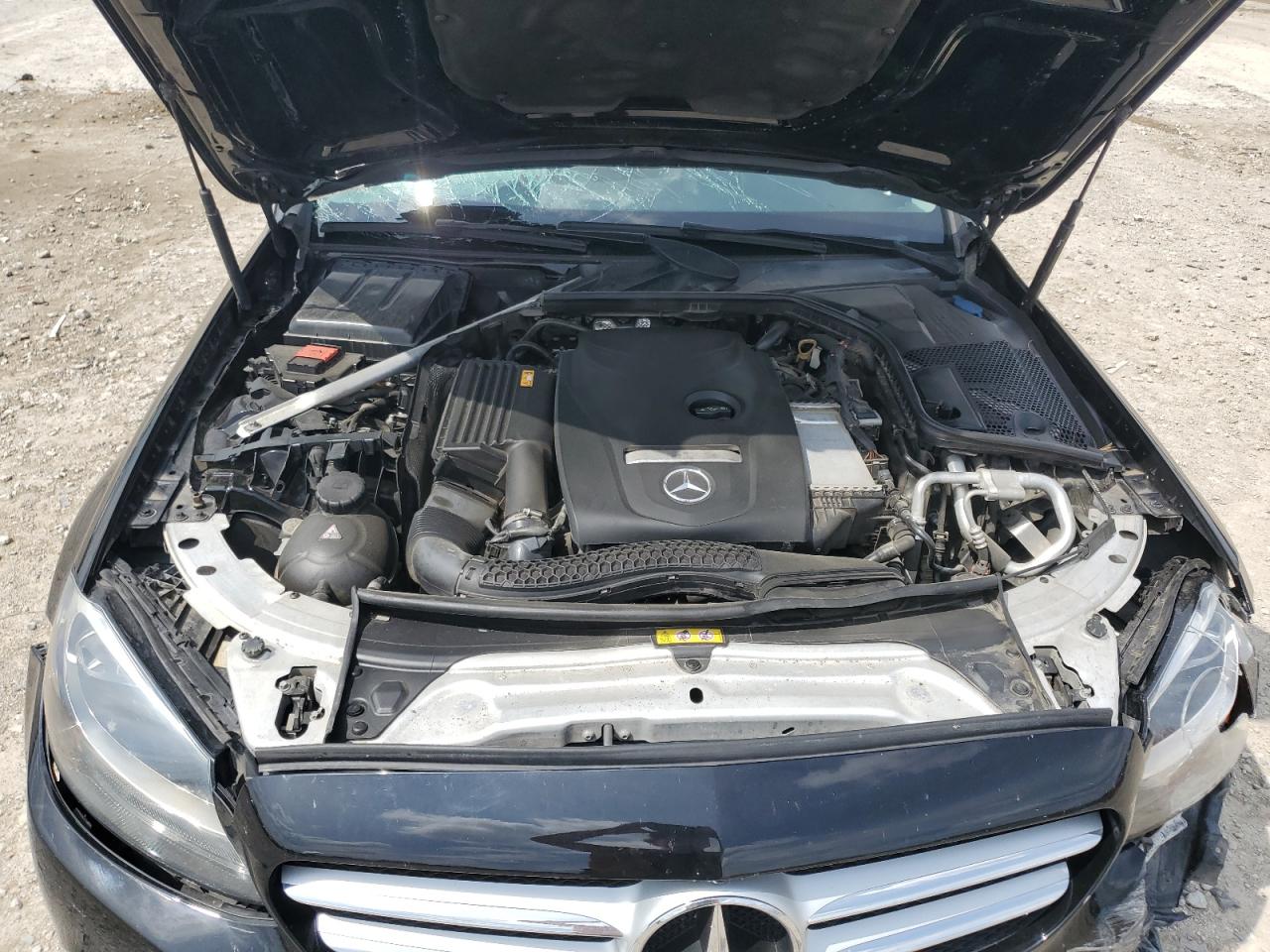 55SWF4JB9HU232611 2017 Mercedes-Benz C 300