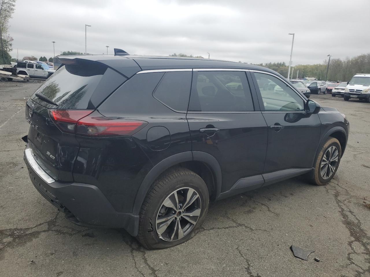 Lot #2507707046 2023 NISSAN ROGUE SV