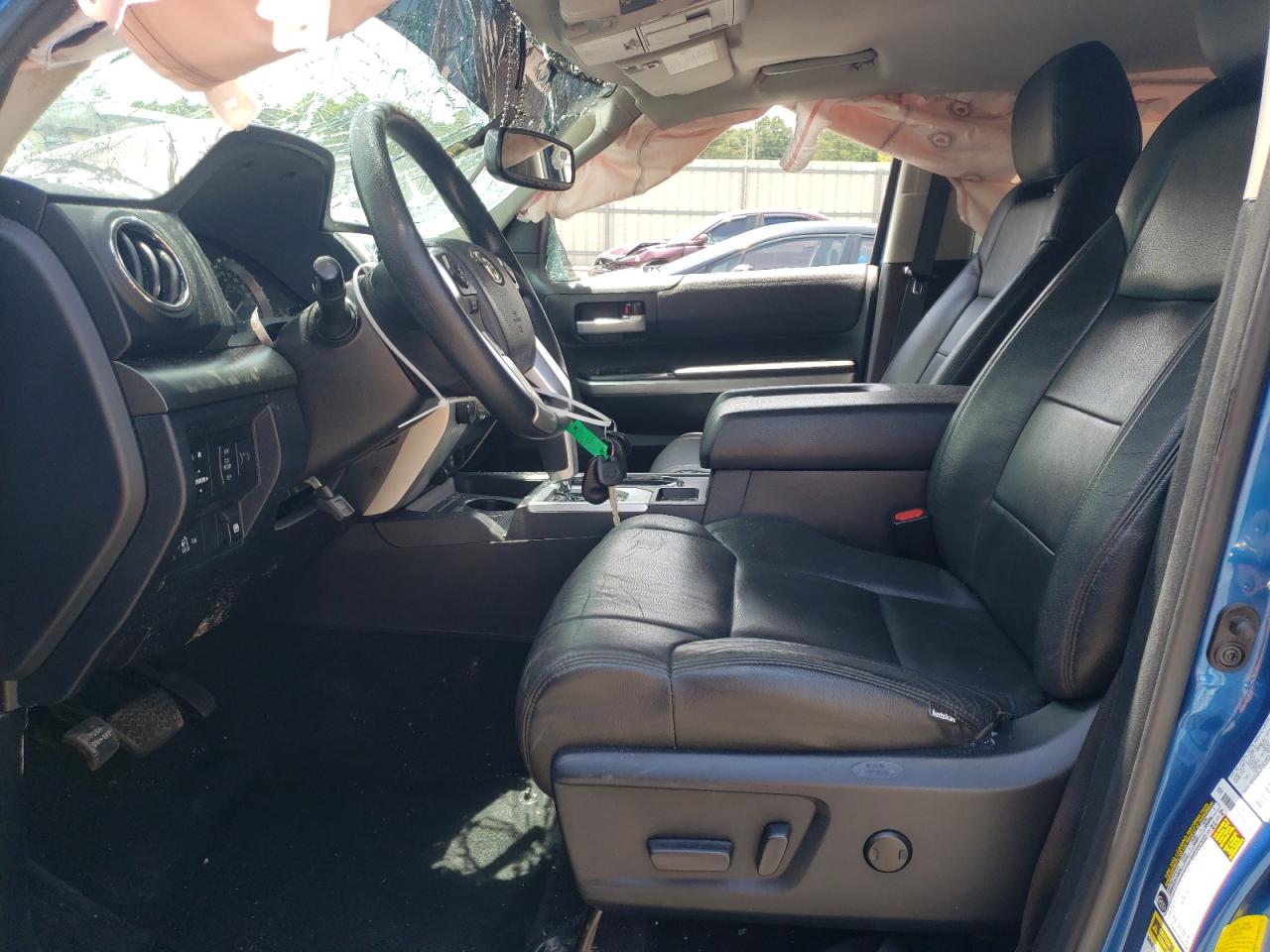 5TFDW5F14HX661725 2017 Toyota Tundra Crewmax Sr5