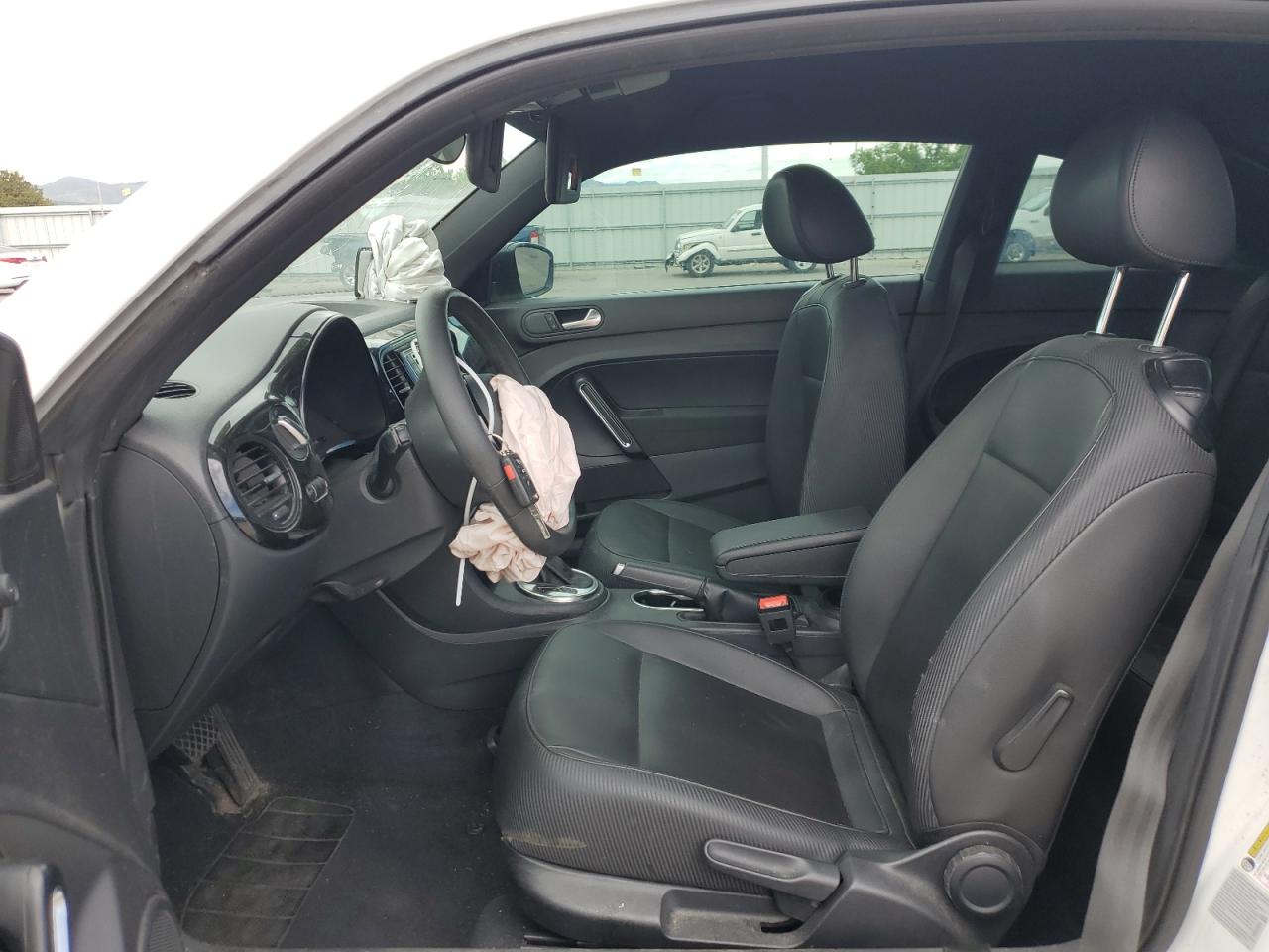 3VWF17AT7HM615630 2017 Volkswagen Beetle 1.8T