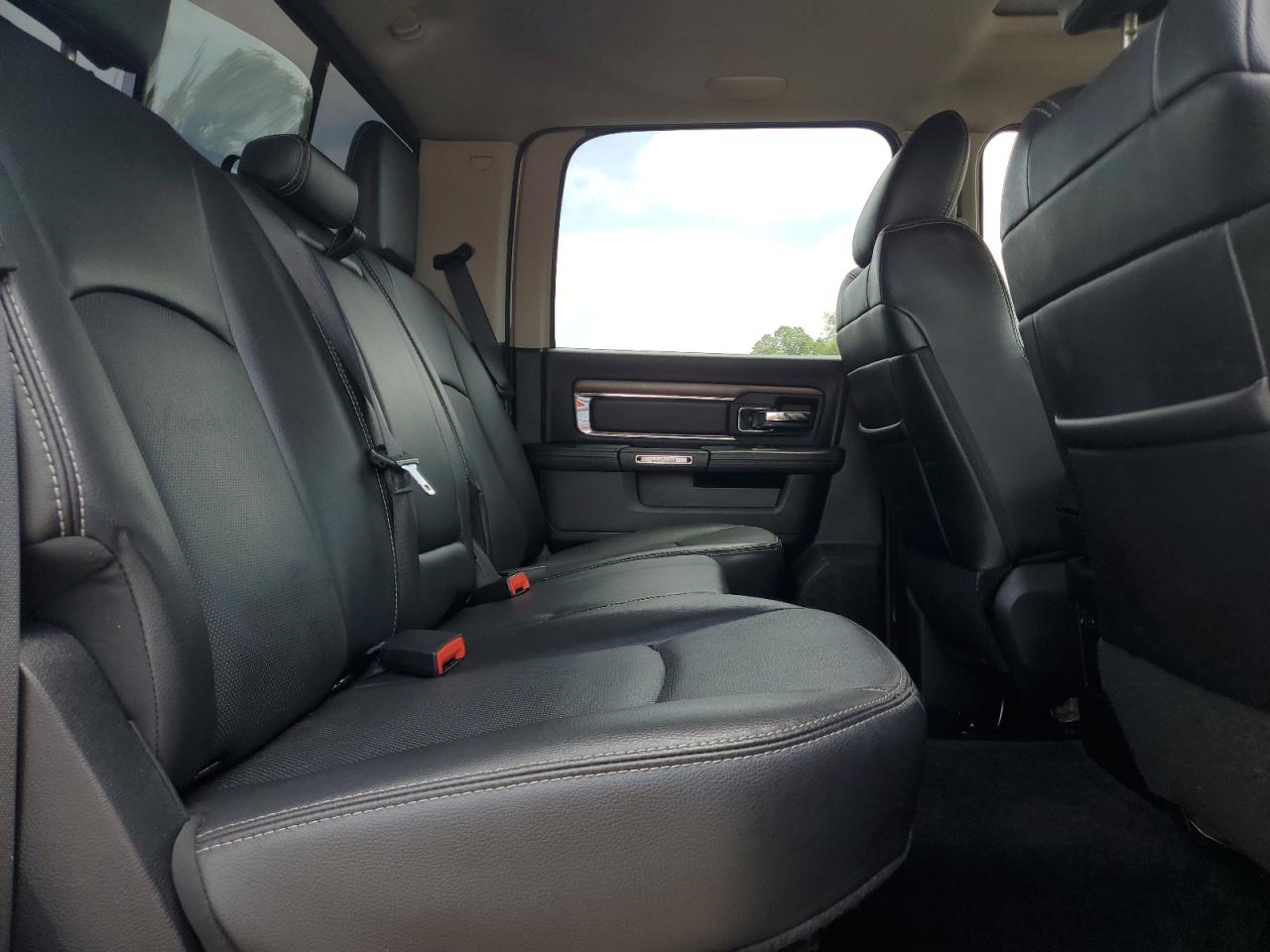 1C6RR7NT9GS115565 2016 Ram 1500 Laramie