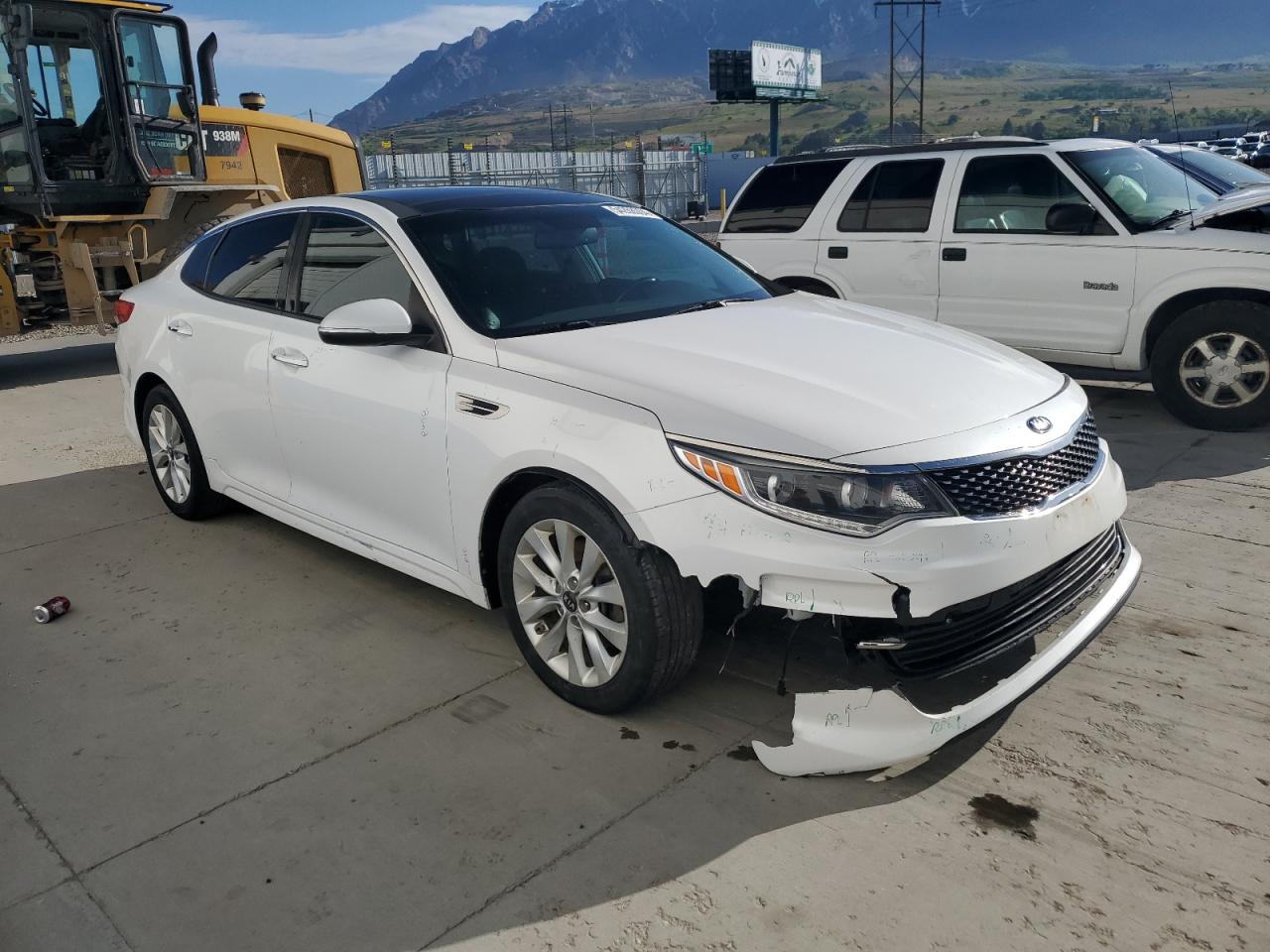 5XXGU4L31GG050236 2016 Kia Optima Ex